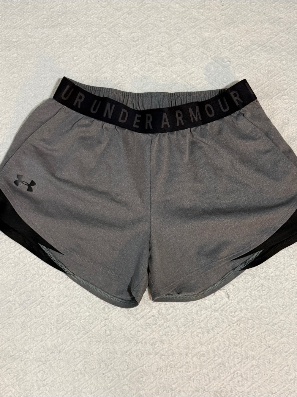 Under Armour HeatGear Athletic Shorts — Women’s Small